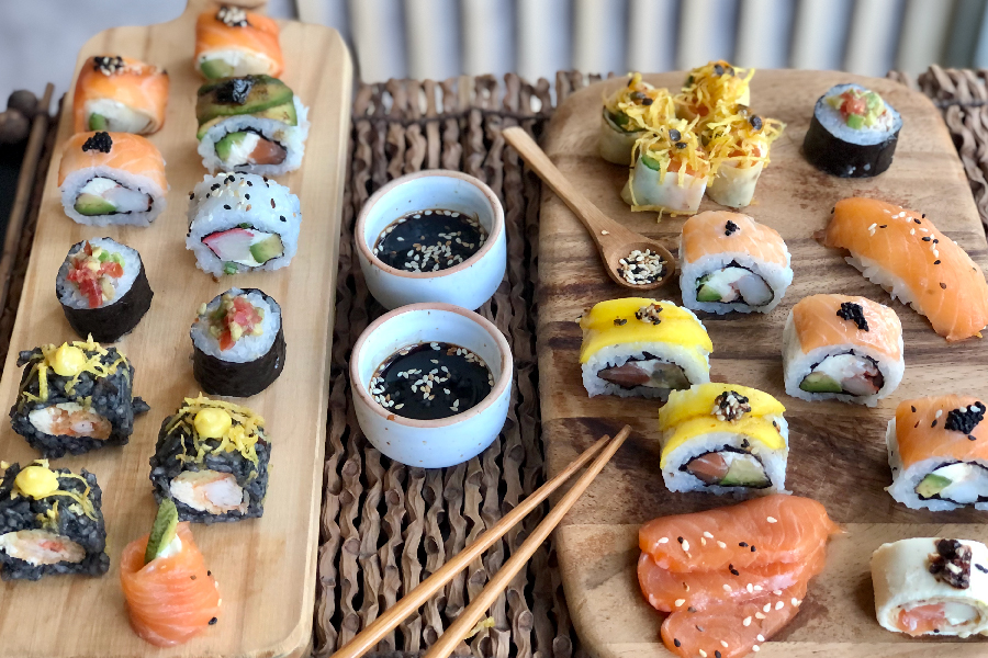 De venderle sushi a sus conocidos a ponerse su propio local